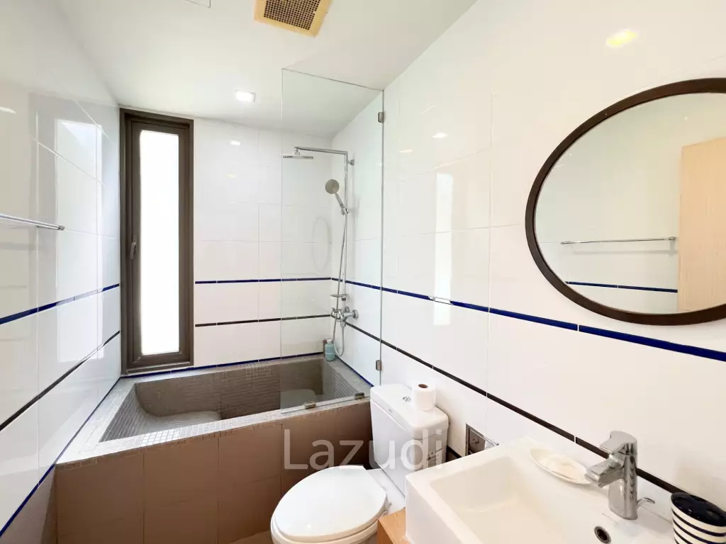 Poolside 2 bedroom condo at Baan SanKraam Cha-Am
