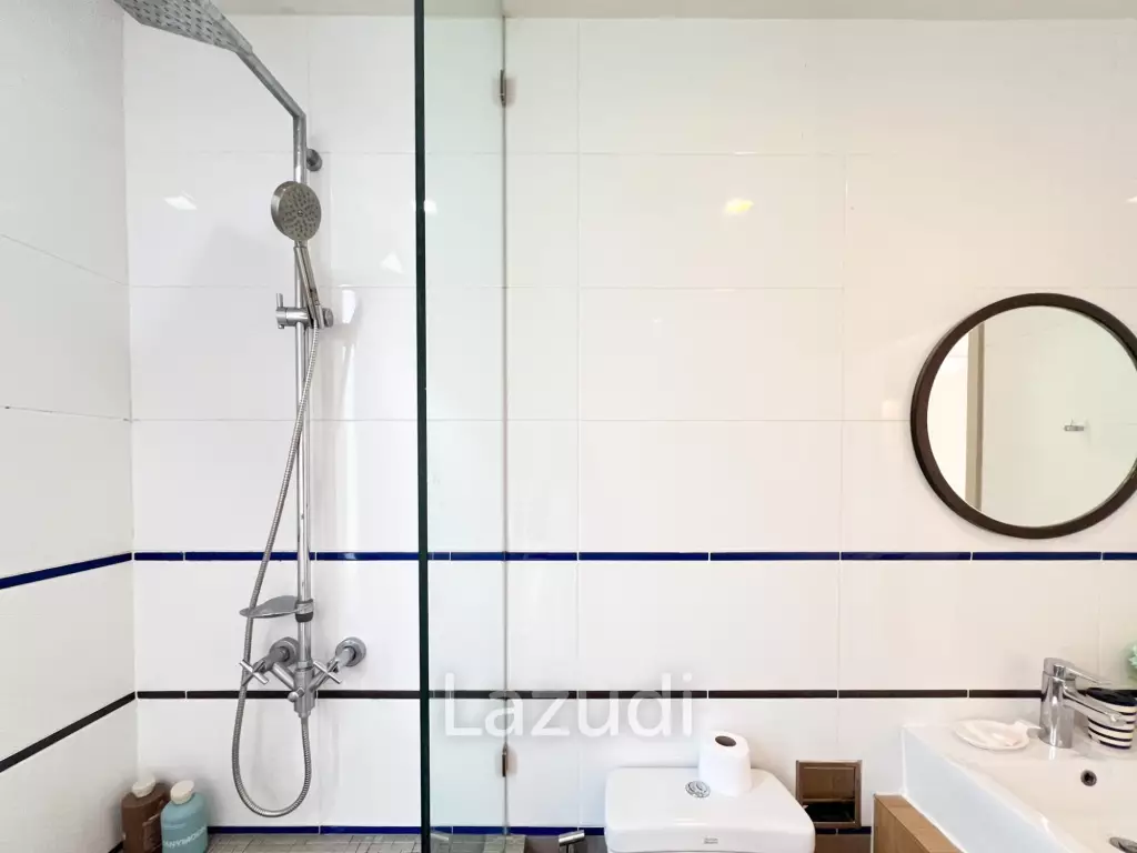 Poolside 2 bedroom condo at Baan SanKraam Cha-Am
