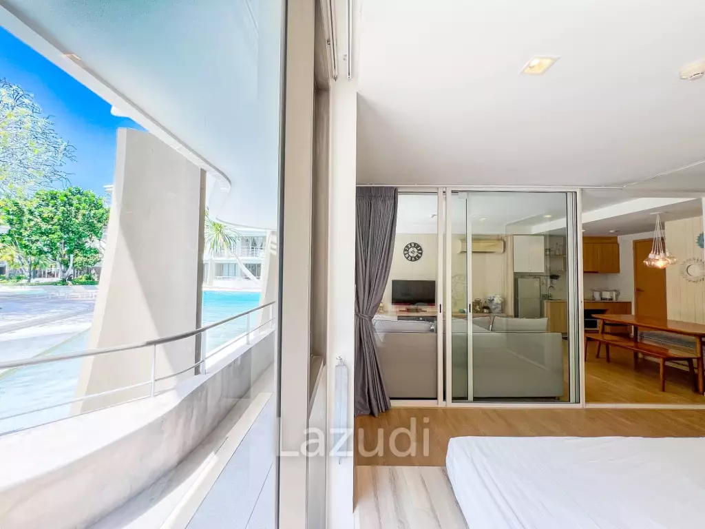 Poolside 2 bedroom condo at Baan SanKraam Cha-Am