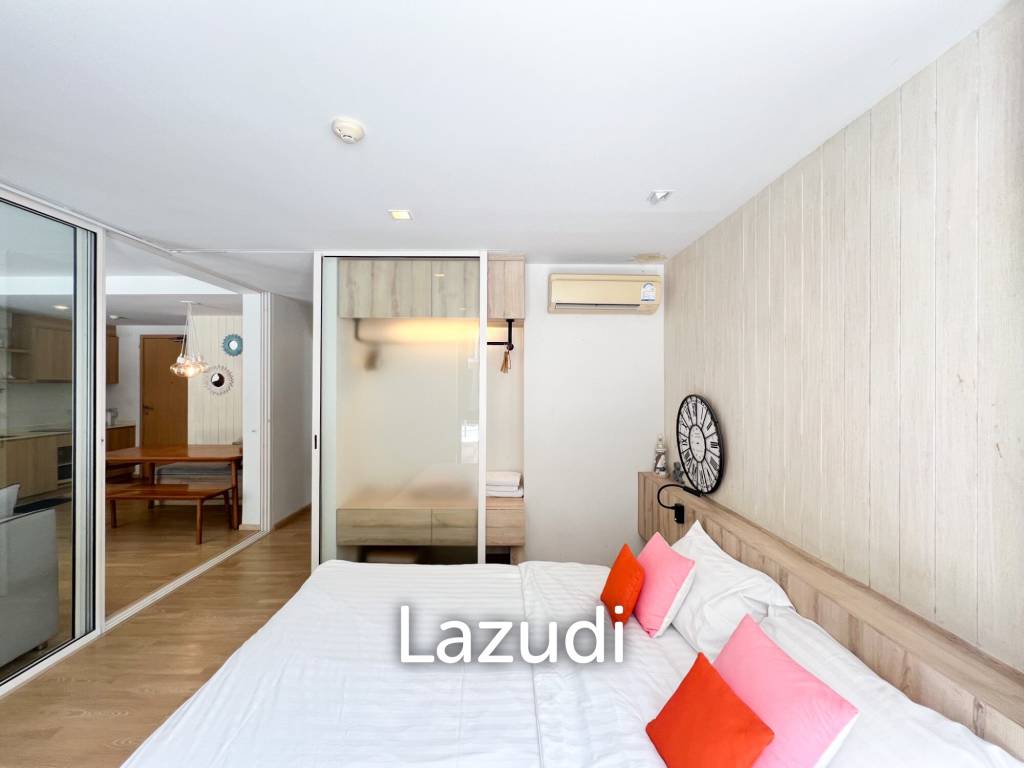 Poolside 2 bedroom condo at Baan SanKraam Cha-Am