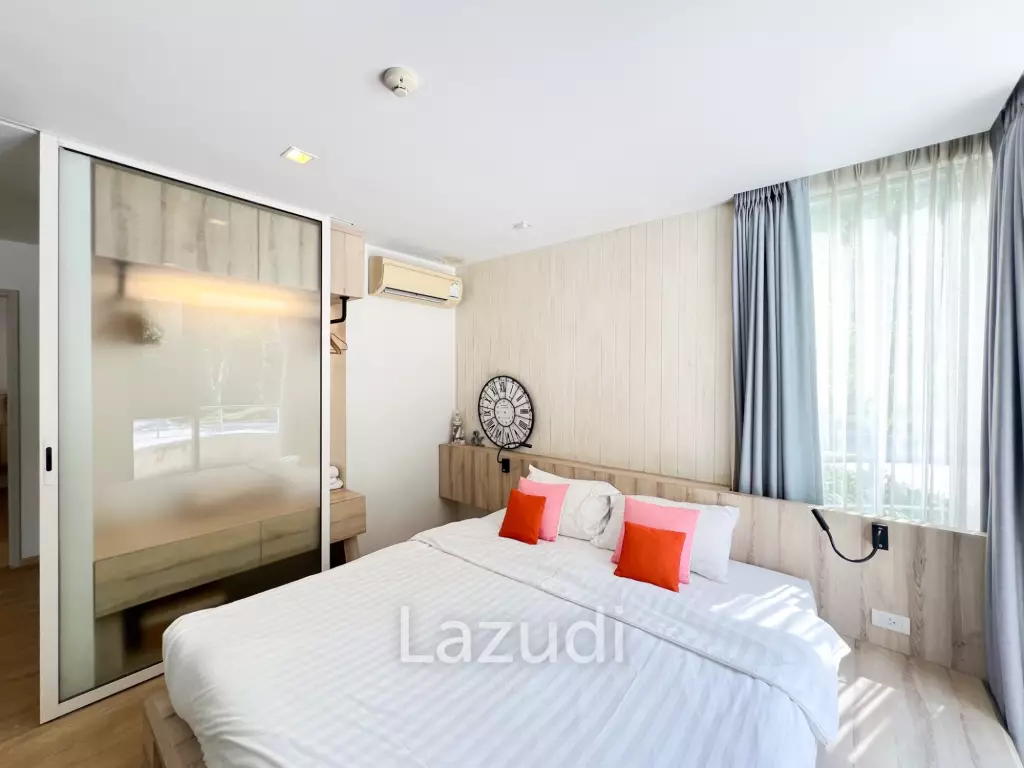 Poolside 2 bedroom condo at Baan SanKraam Cha-Am