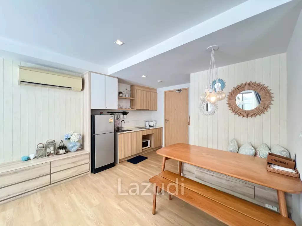 Poolside 2 bedroom condo at Baan SanKraam Cha-Am