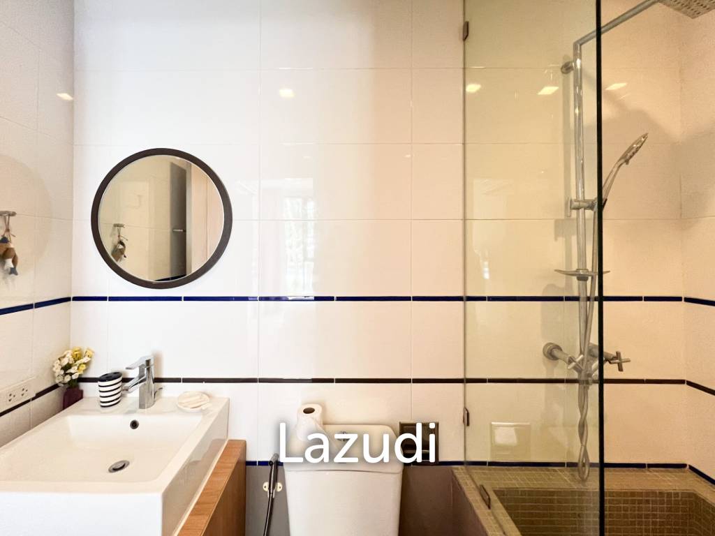 Poolside 2 bedroom condo at Baan SanKraam Cha-Am