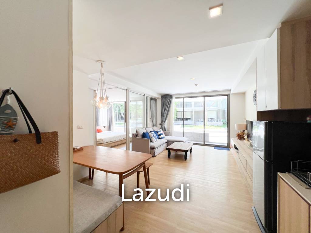 Poolside 2 bedroom condo at Baan SanKraam Cha-Am