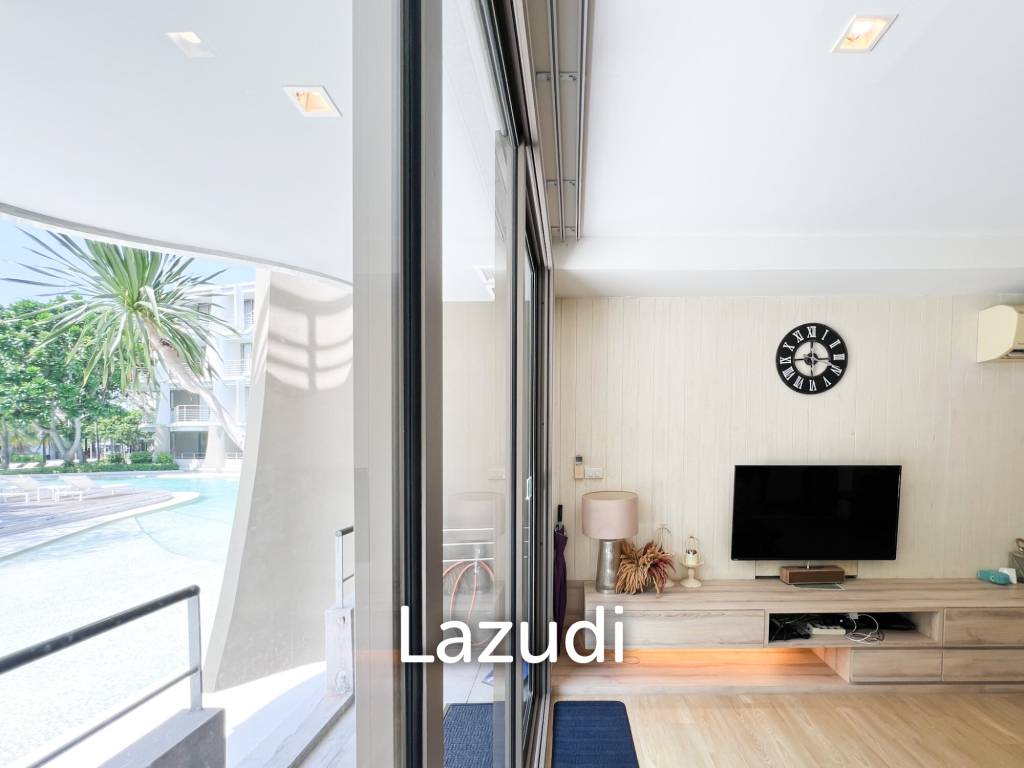 Poolside 2 bedroom condo at Baan SanKraam Cha-Am