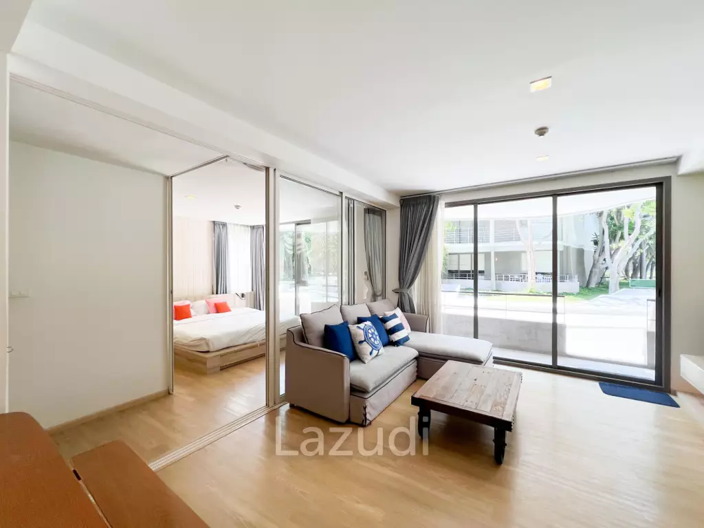 Poolside 2 bedroom condo at Baan SanKraam Cha-Am
