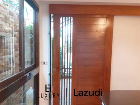 400 平方米 3 床 3 洗澡 别墅 对于 销售