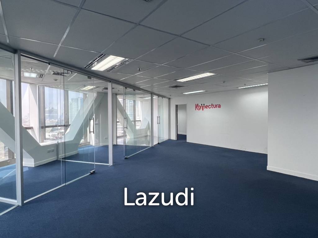 228 sqm high floor office Chartered Square Si Lom Bangkok