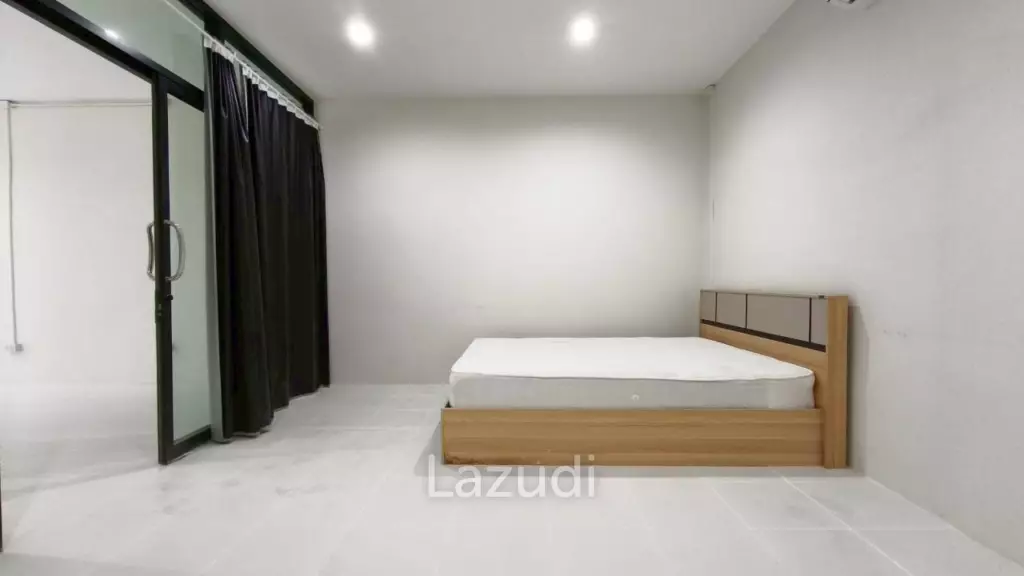 Spacious 5-Bedroom House For Rent Wantana Village