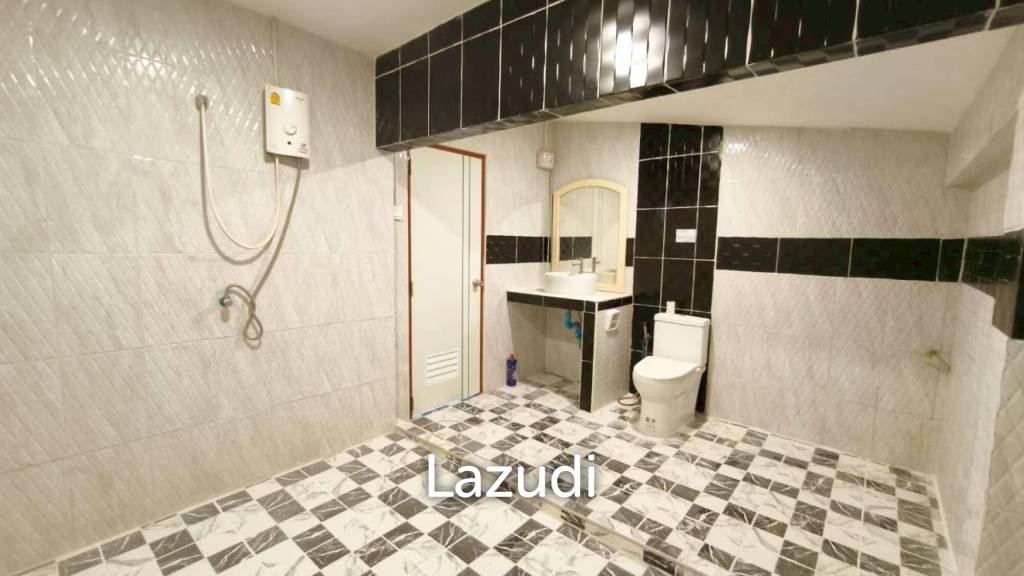Spacious 5-Bedroom House For Rent Wantana Village