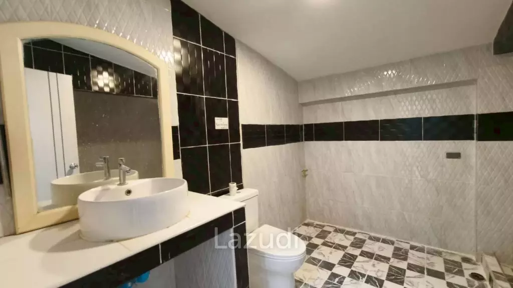 Spacious 5-Bedroom House For Rent Wantana Village