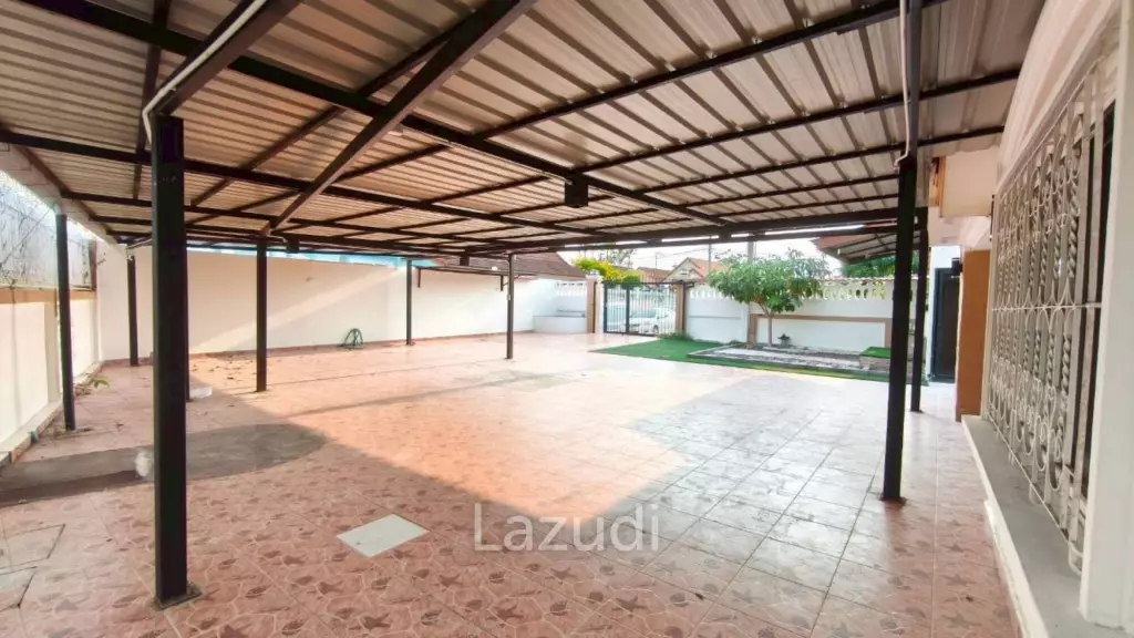 Spacious 5-Bedroom House For Rent Wantana Village