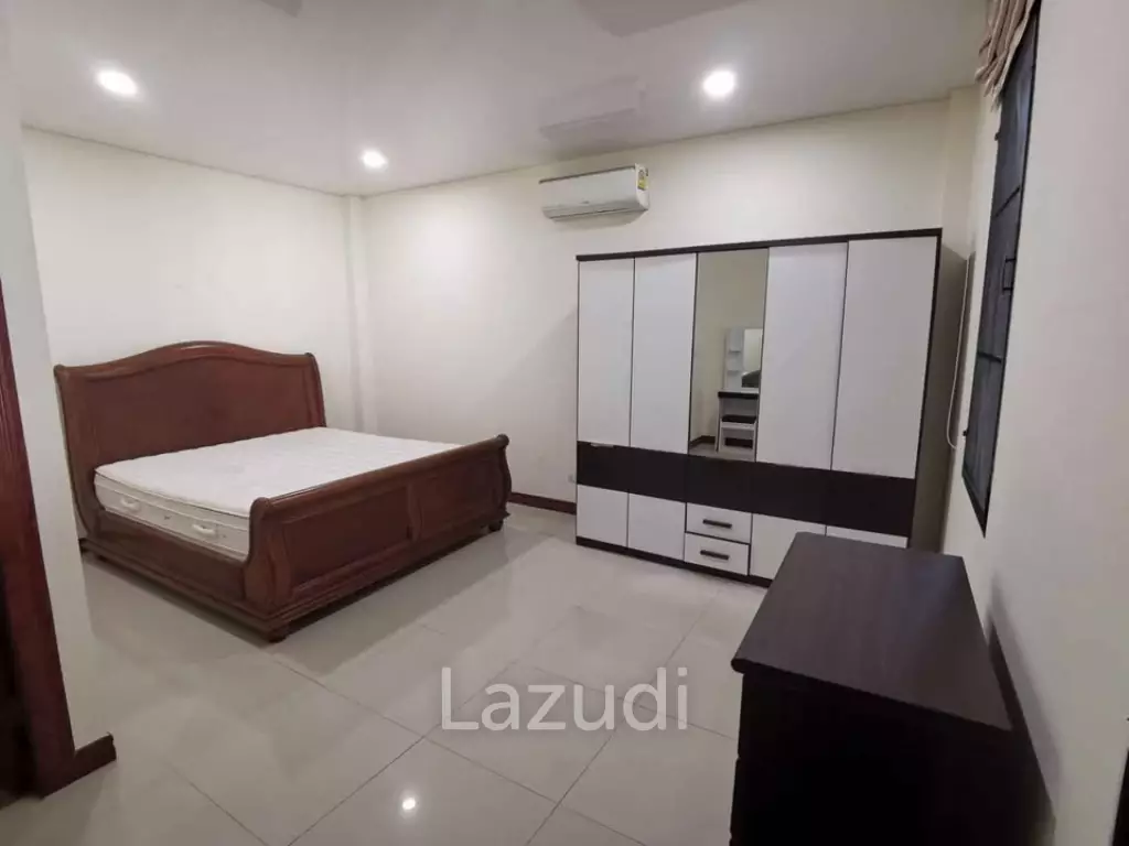 4-Bedroom Pool Villa for Sale in Cherng Talay Near Laguna