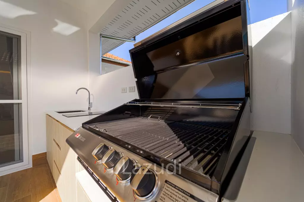 New Modern 3 Bedroom Pool Villa! (MB3)