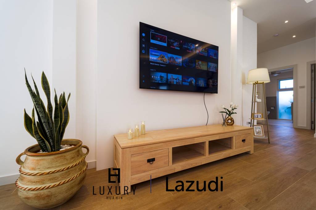 New Modern 3 Bedroom Pool Villa! (MB3)