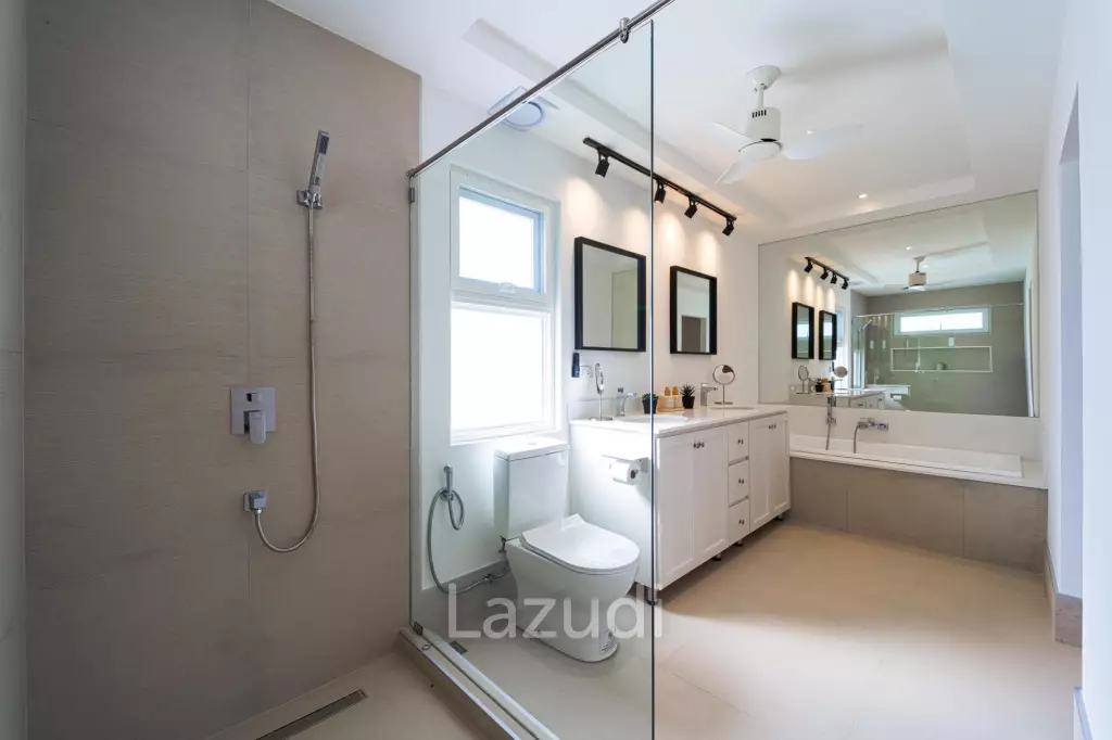 New Modern 3 Bedroom Pool Villa! (MB3)