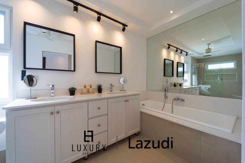 New Modern 3 Bedroom Pool Villa! (MB3)