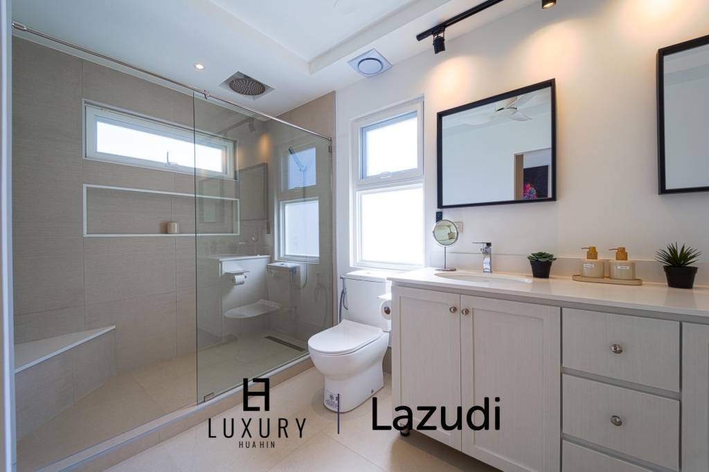 New Modern 3 Bedroom Pool Villa! (MB3)