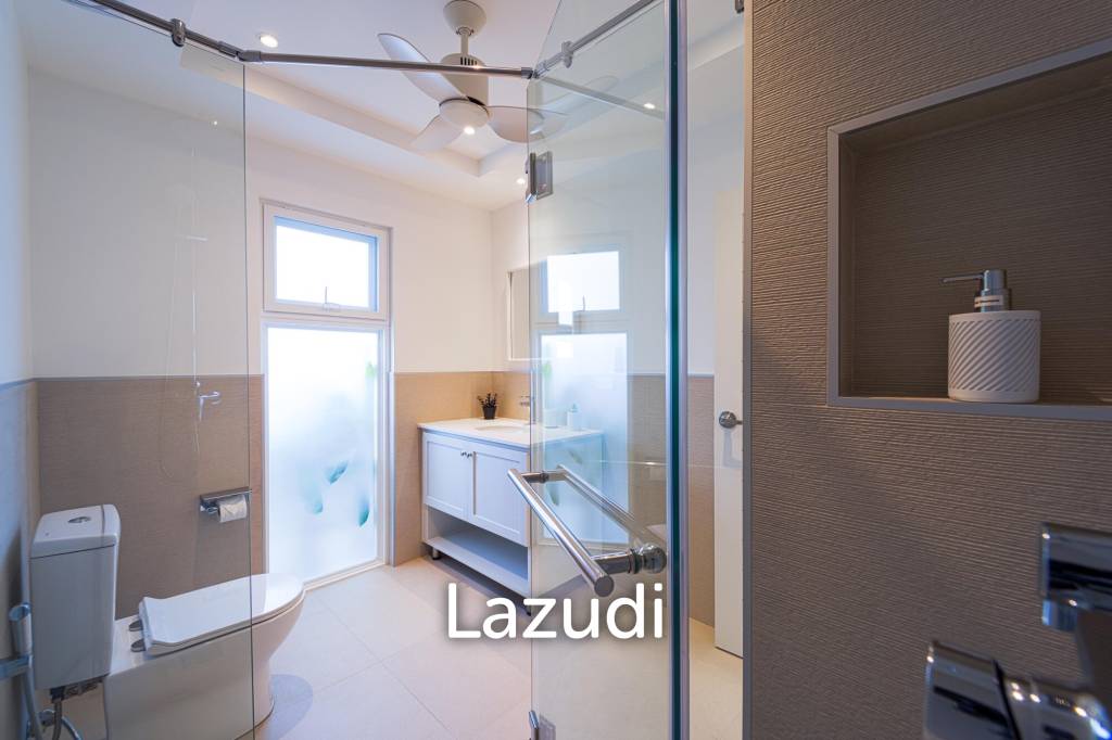 New Modern 3 Bedroom Pool Villa! (MB3)