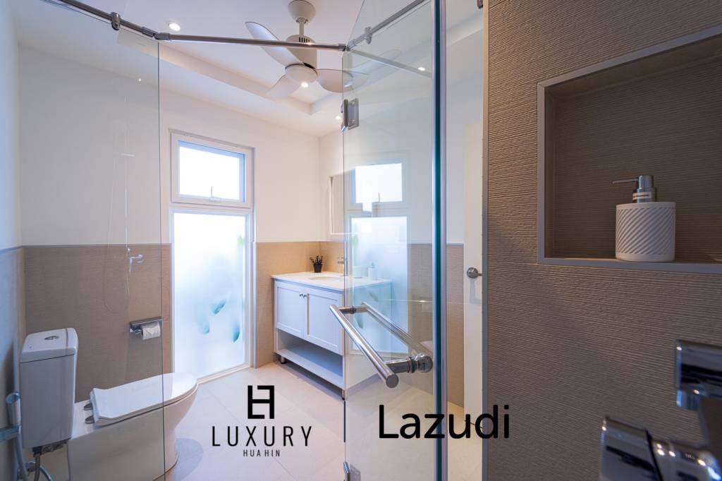 New Modern 3 Bedroom Pool Villa! (MB3)