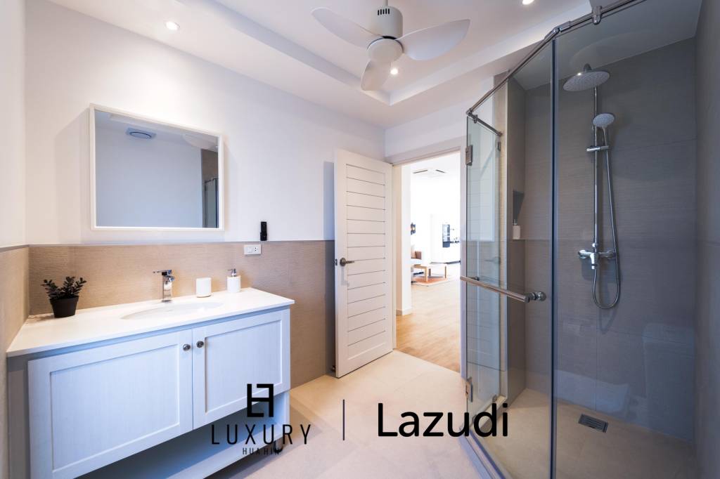 New Modern 3 Bedroom Pool Villa! (MB3)