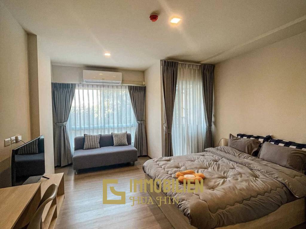 Studio Eigentumswohnung / privater Balkon / Klimaanlage