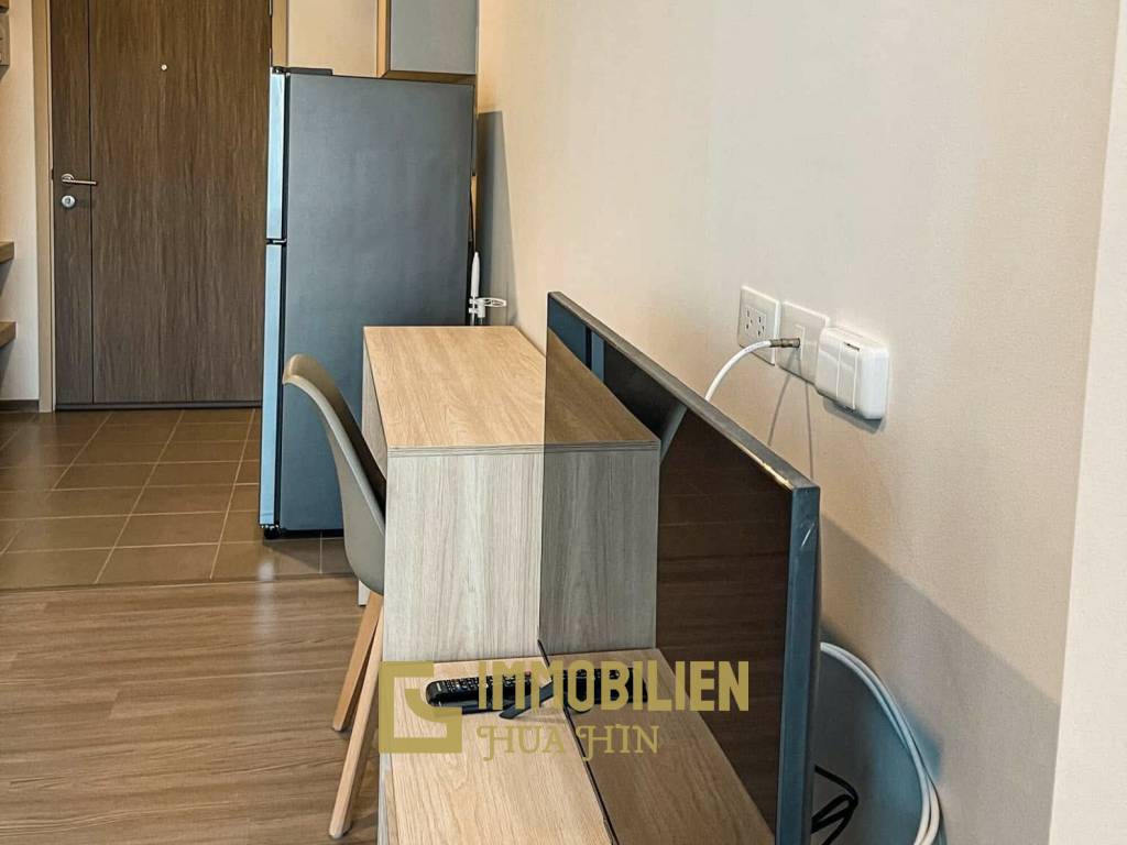 Studio Eigentumswohnung / privater Balkon / Klimaanlage