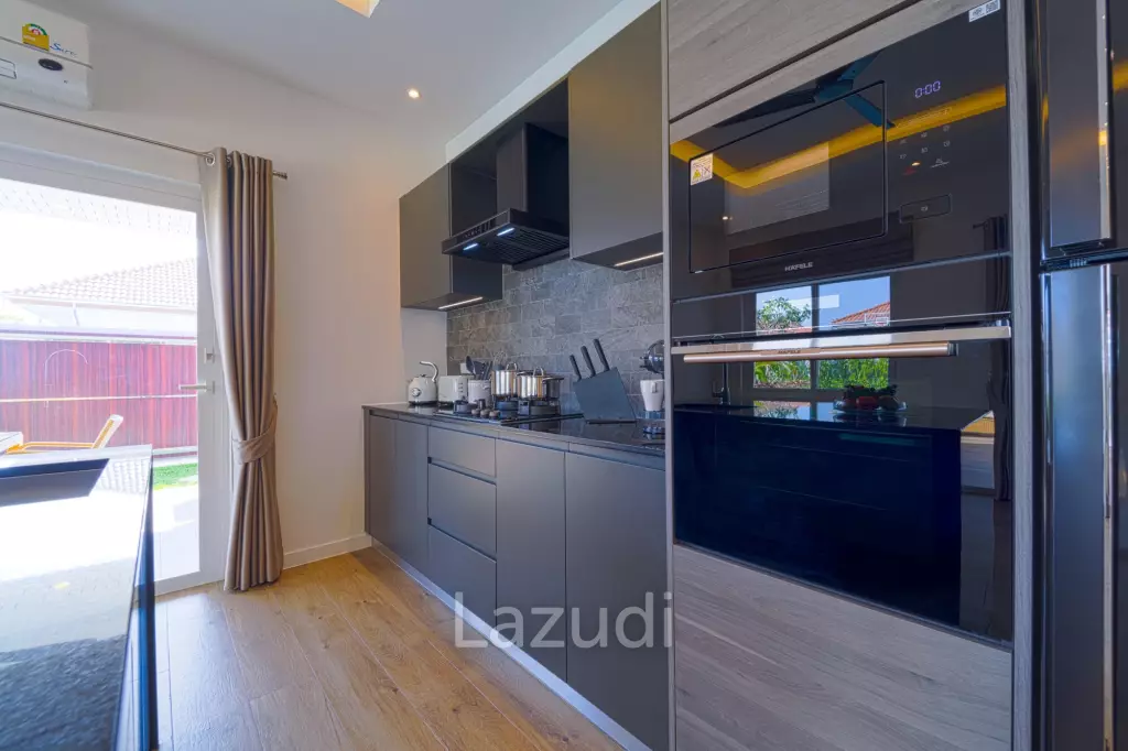 Brand-New Modern 3-Bedroom Villa!(MB20)