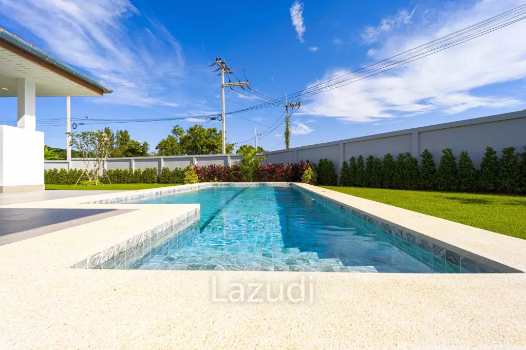 New Modern 3 Bedroom Villa! (MB35)