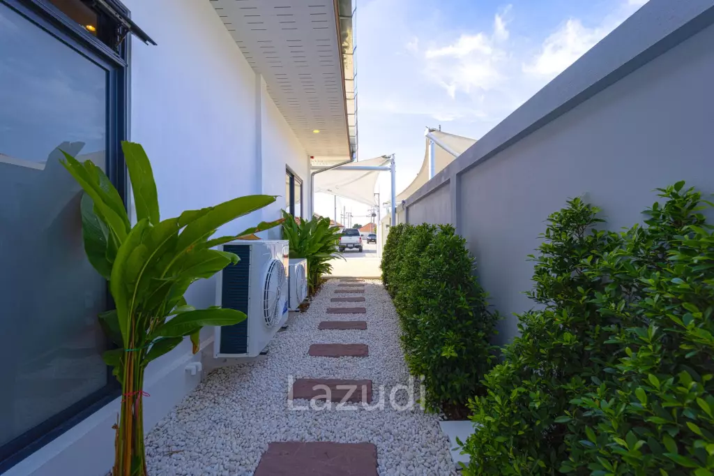 New Modern 3 Bedroom Villa! (MB35)