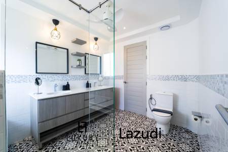 New Modern 3 Bedroom Villa! (MB35)