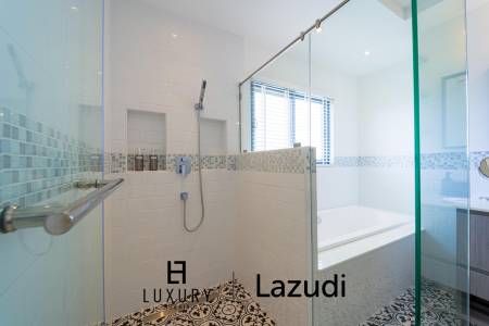 New Modern 3 Bedroom Villa! (MB35)