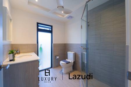 New Modern 3 Bedroom Villa! (MB35)