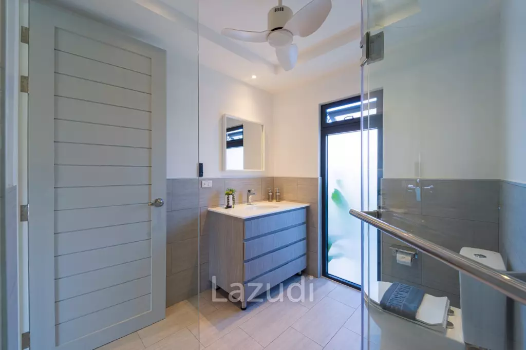 New Modern 3 Bedroom Villa! (MB35)