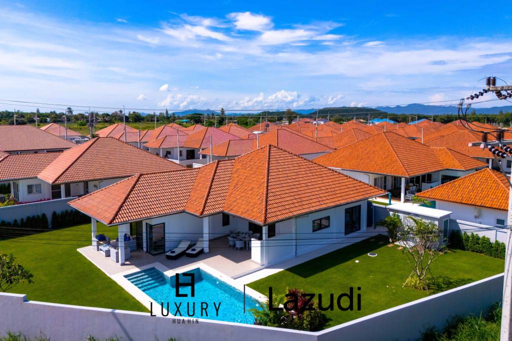 New Modern 3 Bedroom Villa! (MB35)