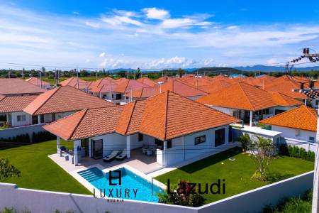 New Modern 3 Bedroom Villa! (MB35)