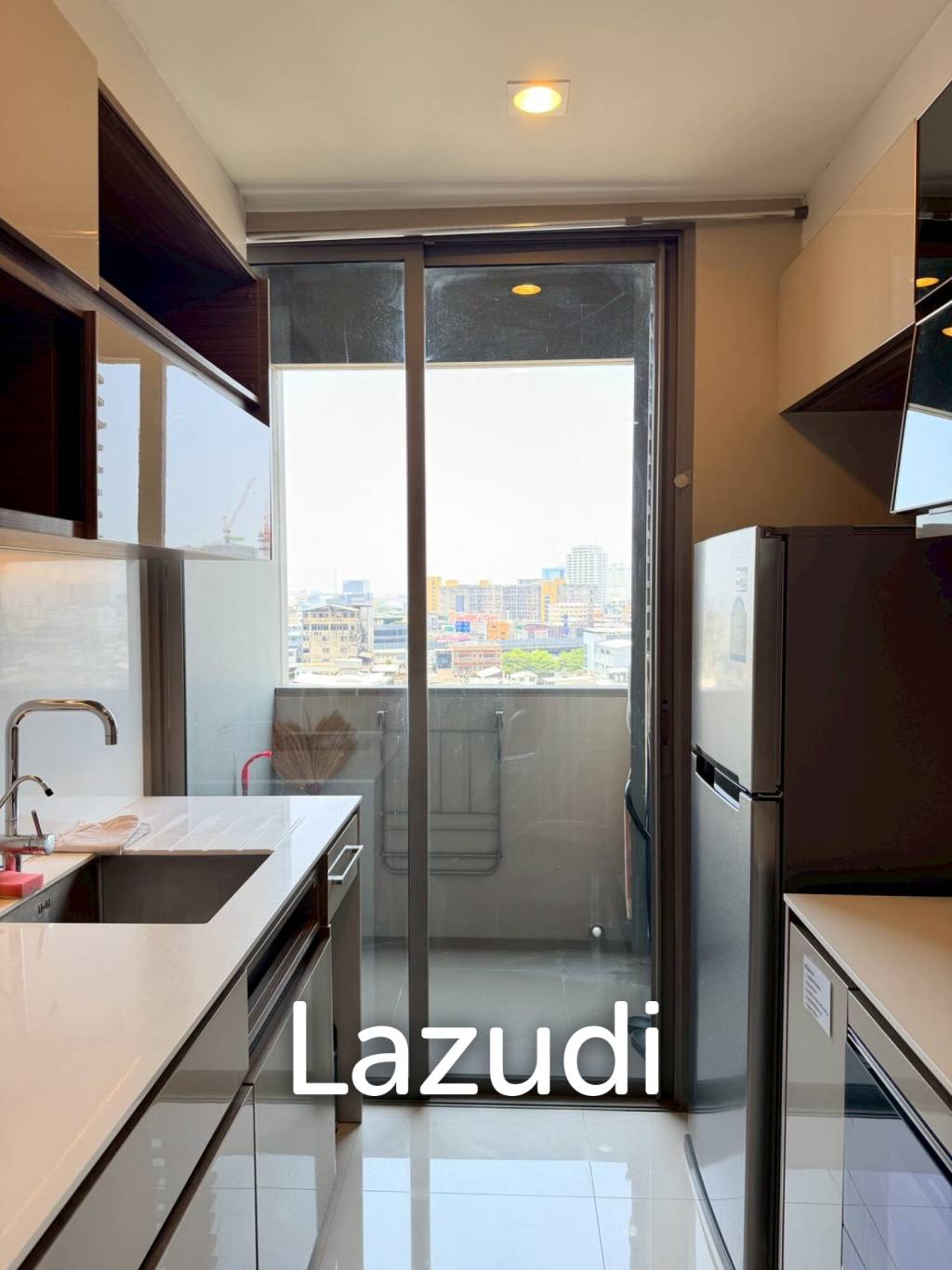 44 sqm 1 Bedroom Condo on 10th Floor at The Room Rama 4 Rong Mueang Bangkok