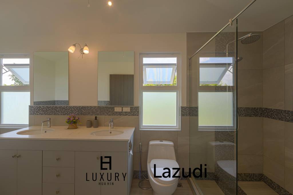 500 平方米 3 床 2 洗澡 别墅 对于 租