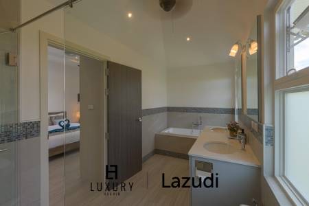 500 平方米 3 床 2 洗澡 别墅 对于 租