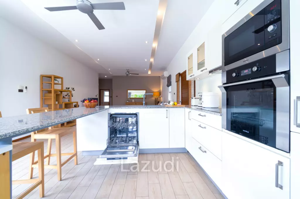 4 Bedroom Private Pool Villa (MR51)