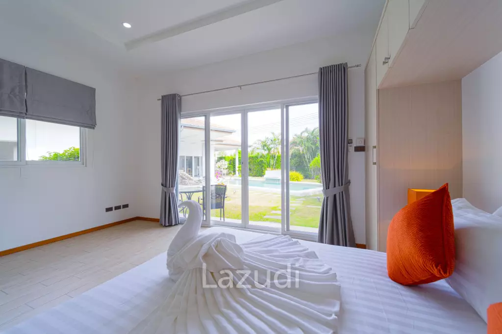 4 Bedroom Private Pool Villa (MR51)