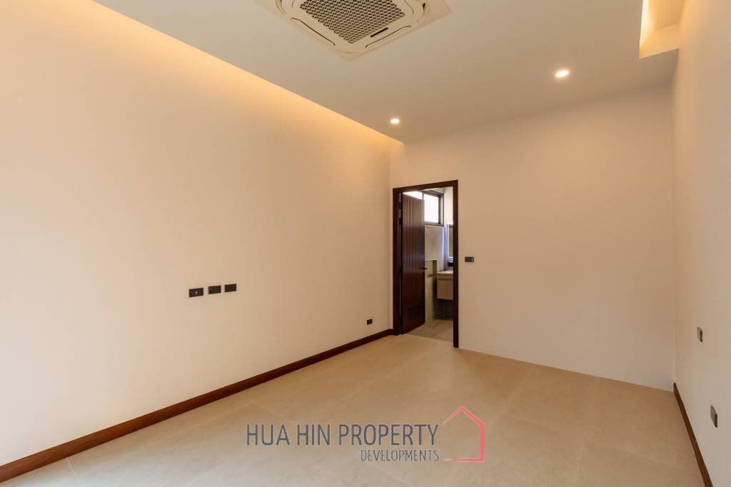 296 sqm New Modern pool villa in Hua Hin City HeavenPlus