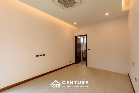 444 Kvm 3 Seng 4 Bad Villa for Salg