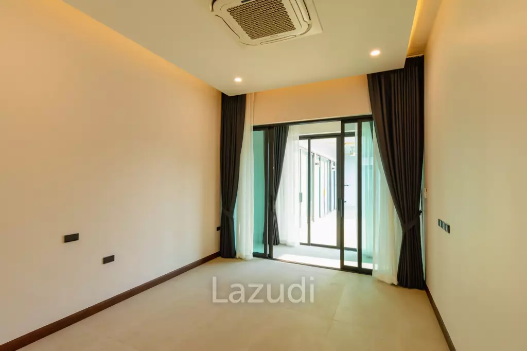 296 sqm New Modern pool villa in Hua Hin City HeavenPlus