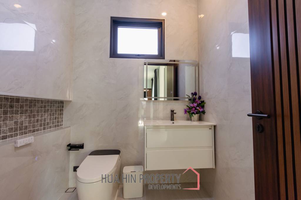 296 sqm New Modern pool villa in Hua Hin City HeavenPlus