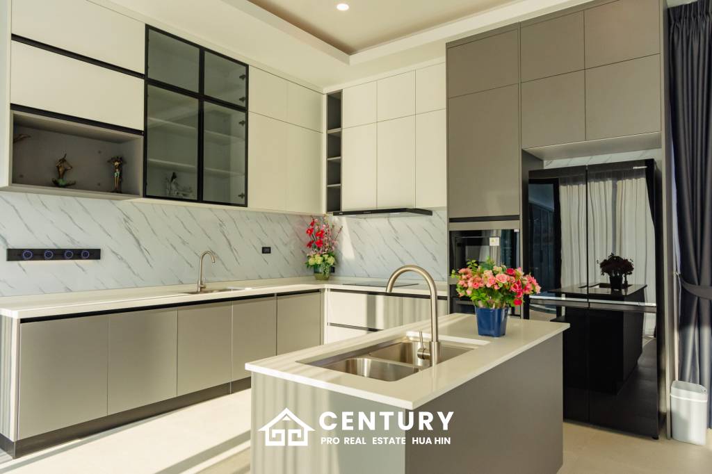 444 Kvm 3 Seng 4 Bad Villa for Salg