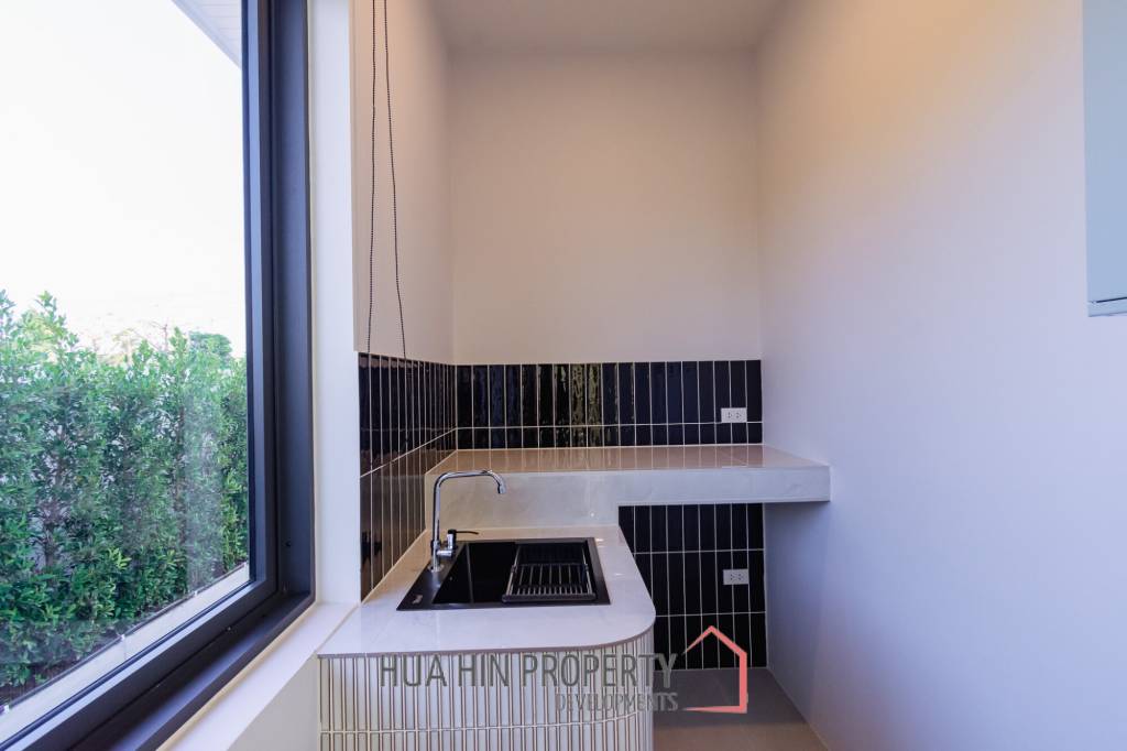 296 sqm New Modern pool villa in Hua Hin City HeavenPlus