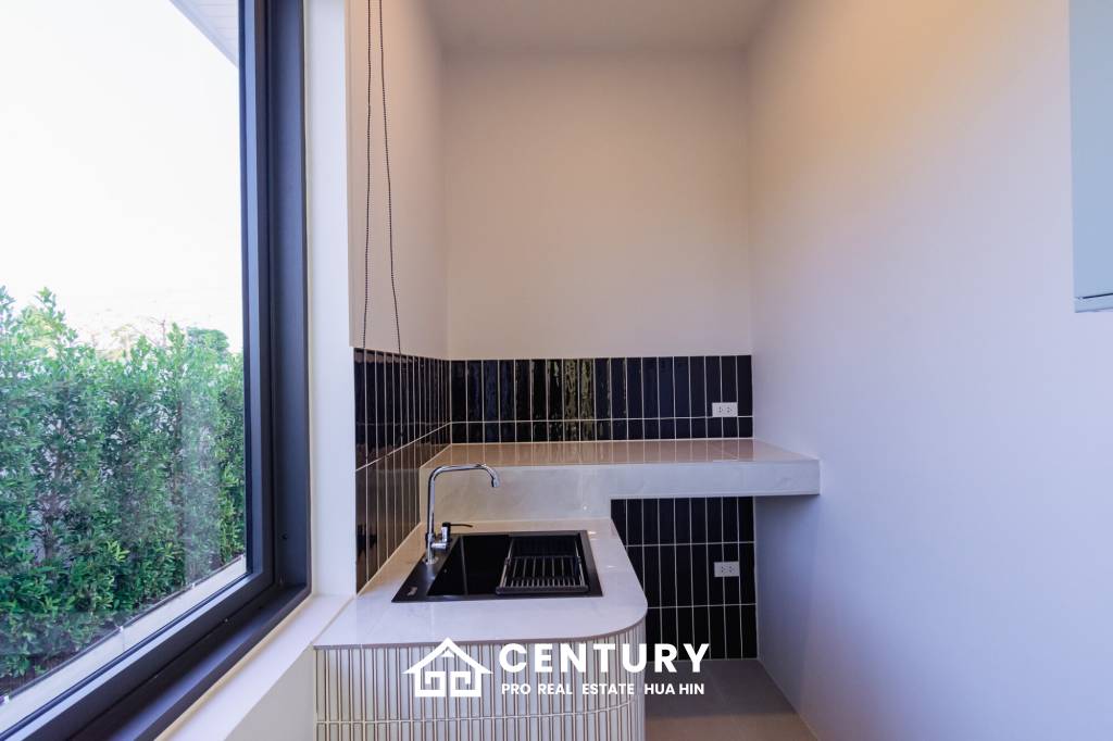 444 Kvm 3 Seng 4 Bad Villa for Salg