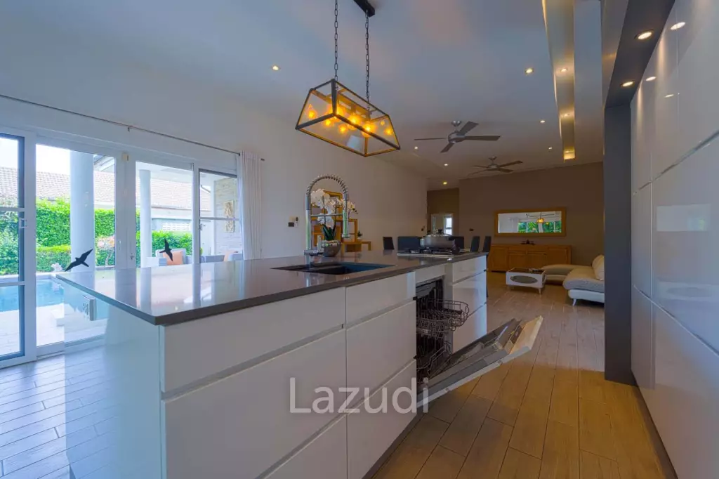 3 Bedroom Pool Villa (MR54)