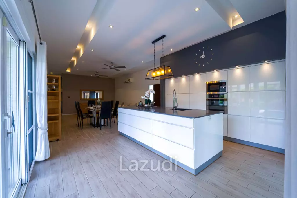 3 Bedroom Pool Villa (MR54)
